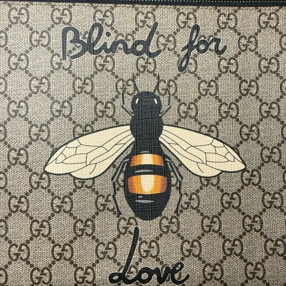 Authentic GG Supreme Monogram Blind For Love Wristlet Pouch Black - Picture 2 of 8